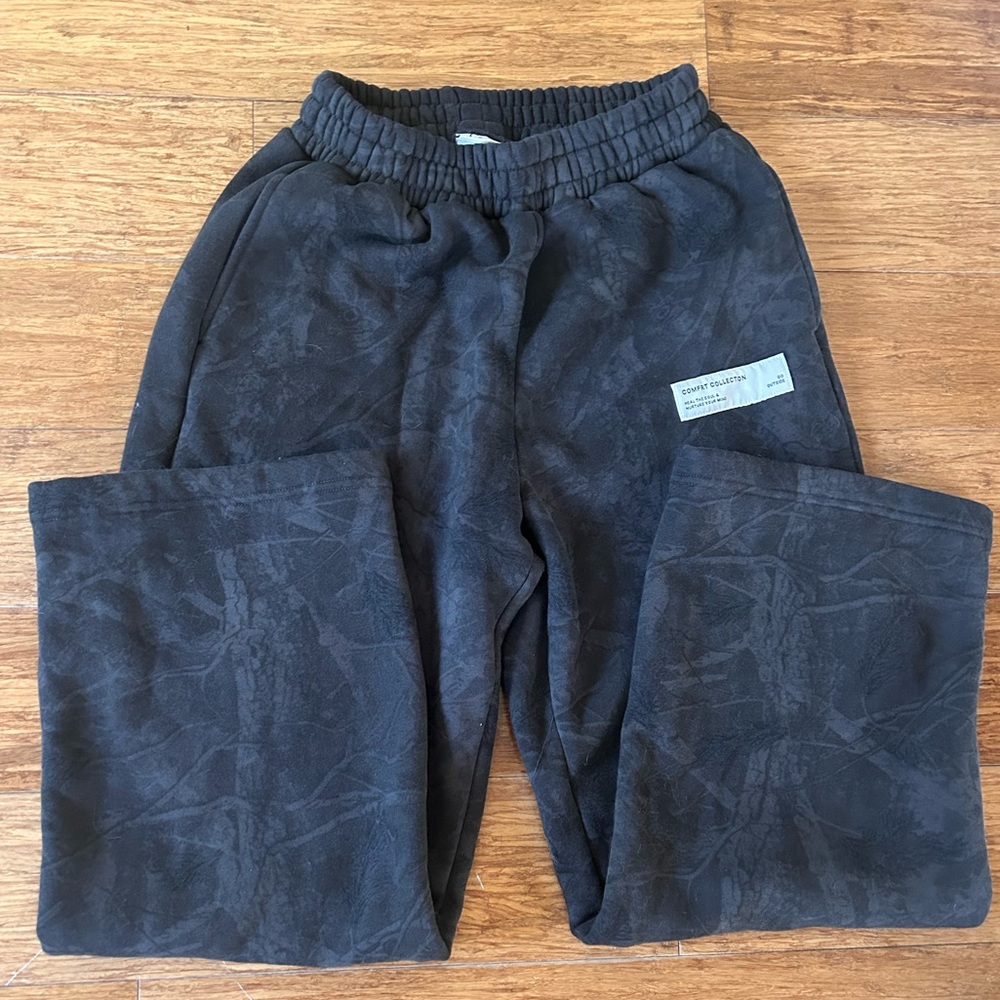 Comfrt Camo Straight Leg Sweatpants